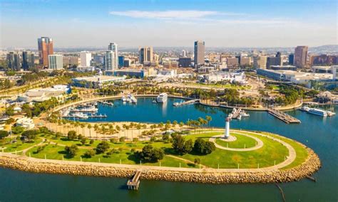 California City With 21 Miles Of Shoreline Famous For.